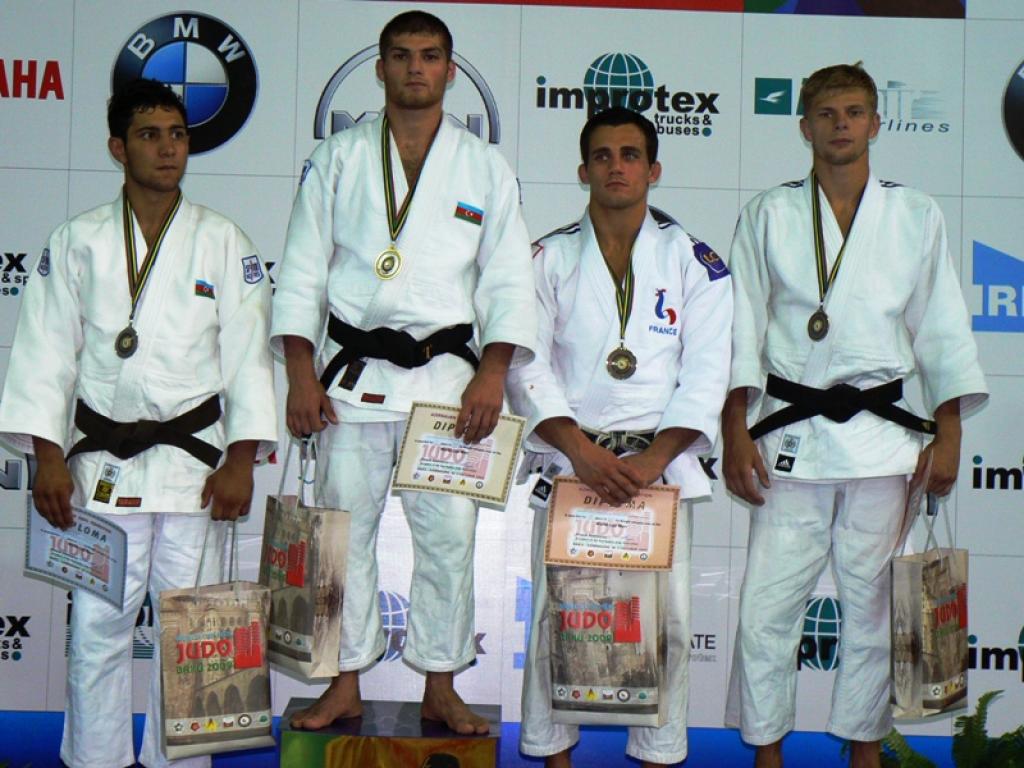 Experienced judoka offer Azerbaijan the lead in Baku