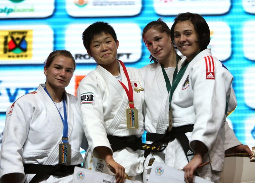 Four Junior World titles for Japan at 2nd day