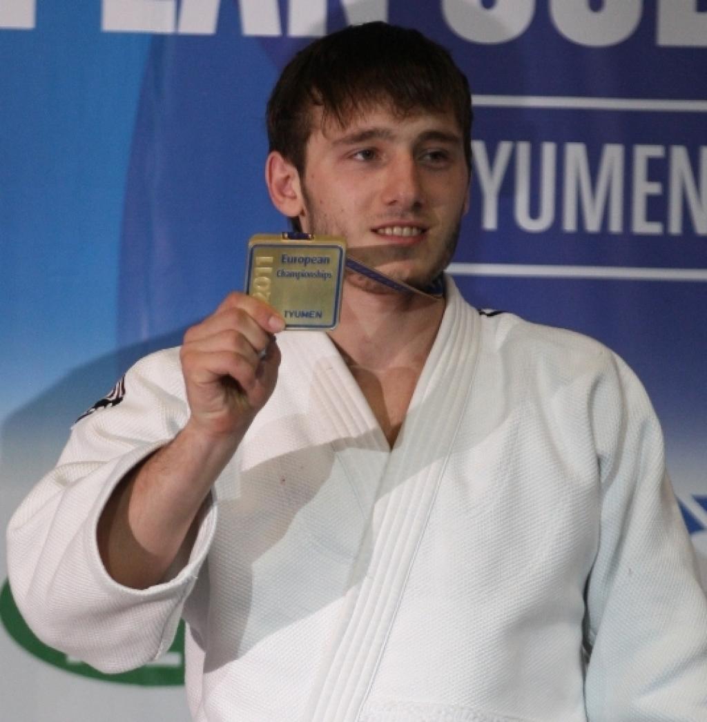 Zelimkhan Ozdoev takes European title in 13 seconds