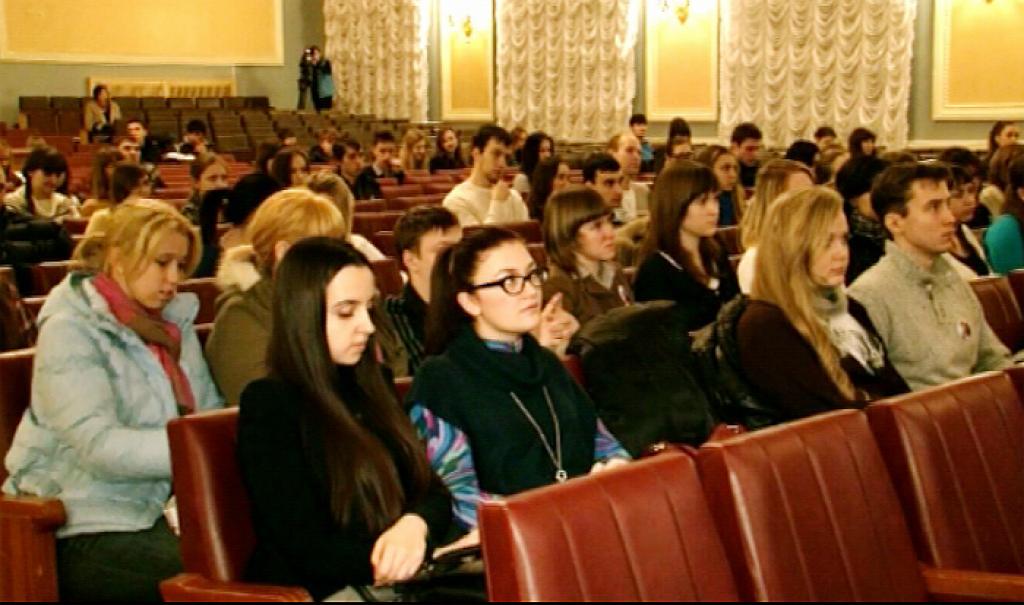 Chelyabinsk completes volunteers recruitment for the Euro2012