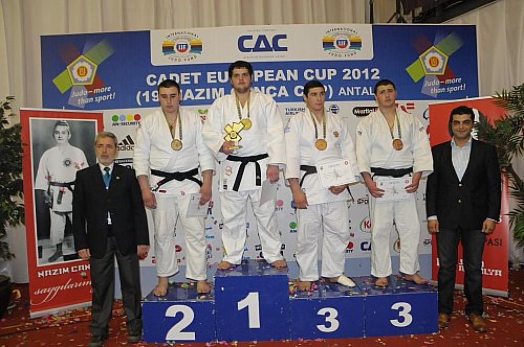 Russia claims almost half of all medals at European Cup Antalya