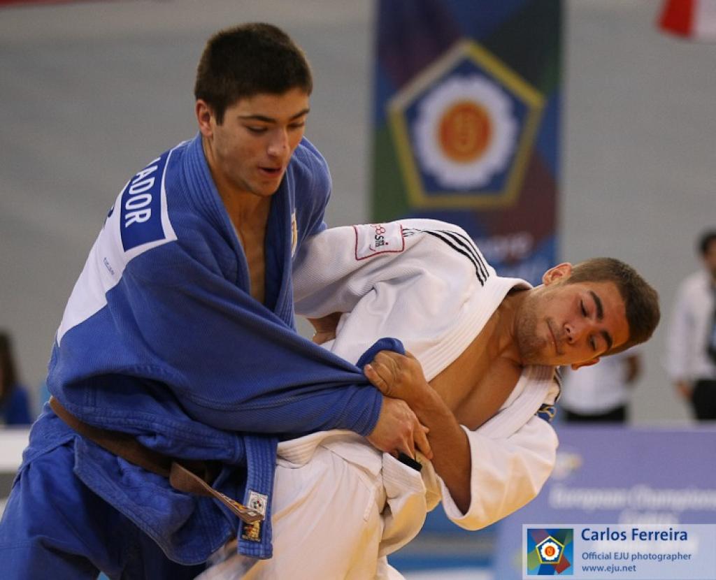 JUDOKA FROM SIX COUNTRIES HAVE A CHANCE FOR A GOLD IN ATHENS