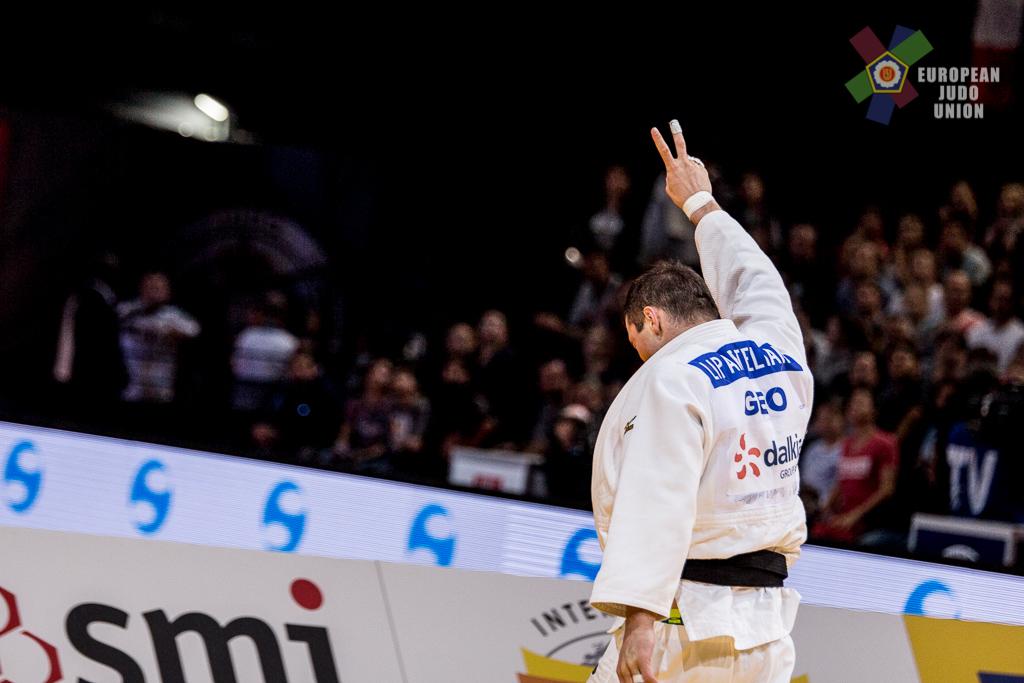 PARIS AGREES WITH LIPARTELIANI AS HE TAKES GRAND SLAM GOLD