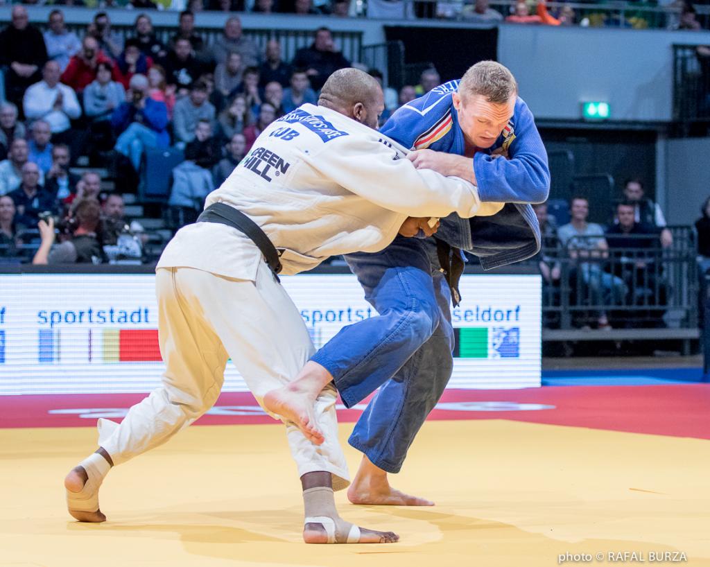FINAL DAY SUCCESS FOR GERMANY AS PETERS TAKES GRAND PRIX GOLD