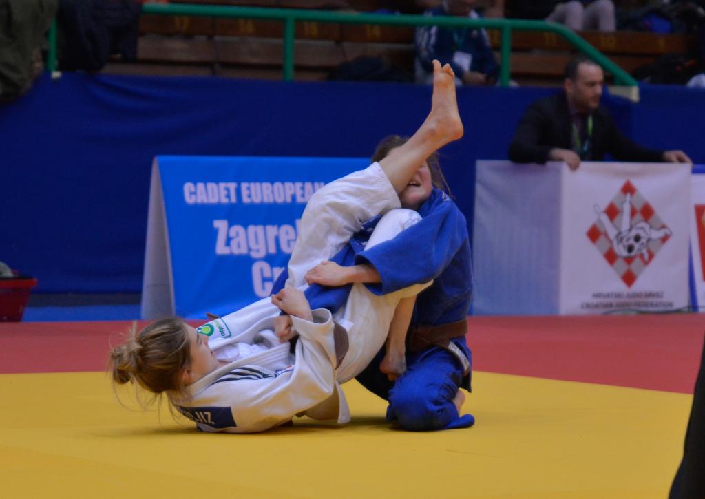 CROATIAN GIRLS SECURED THE SHOW IN ZAGREB