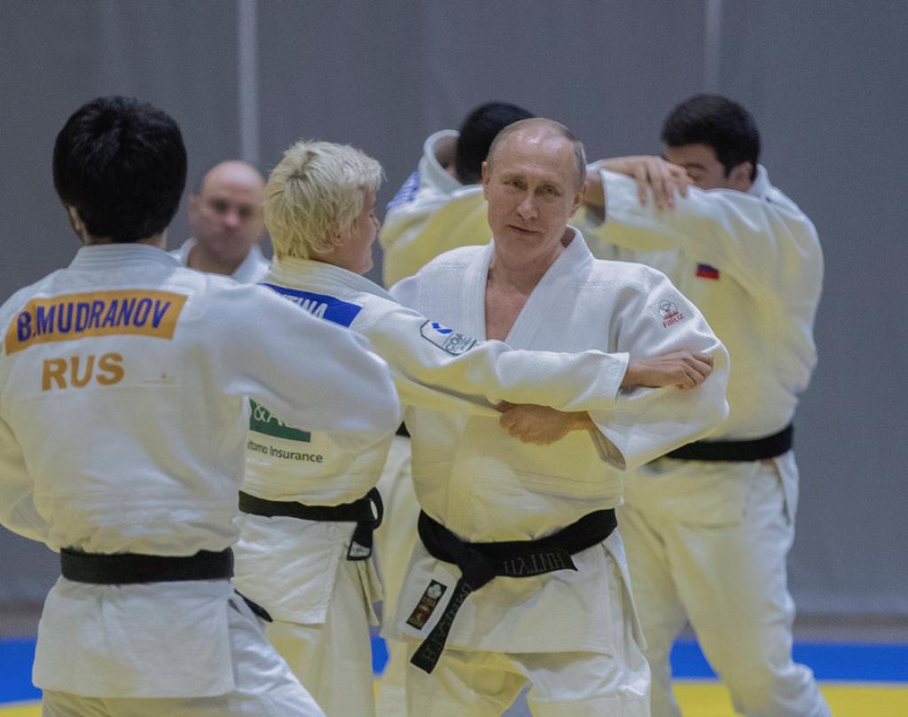 PRESIDENT PUTIN TRAINS WITH RUSSIAN NATIONAL TEAM