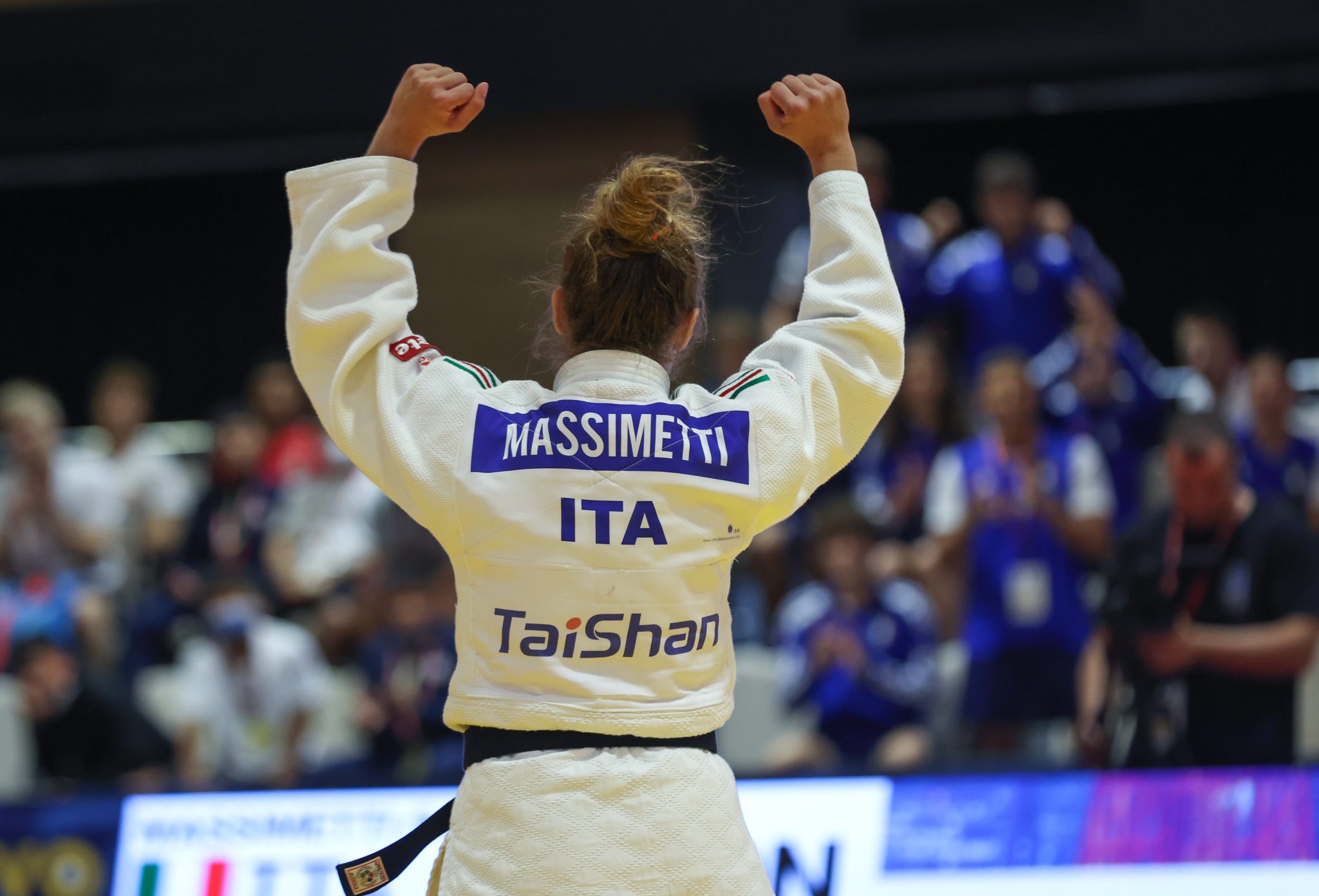MASSIMETTI TAKES OUT TWO TOP SEEDS FOR CADET WORLD TITLE