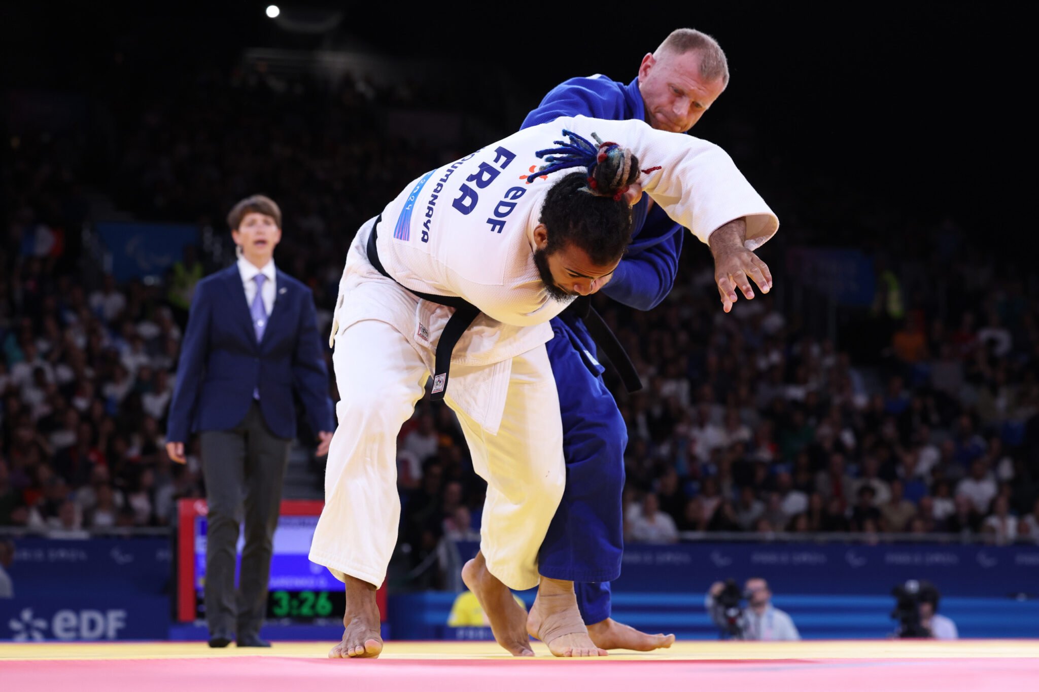 NAZARENKO TAKES GOLD, FRENCH DREAMS DASHED