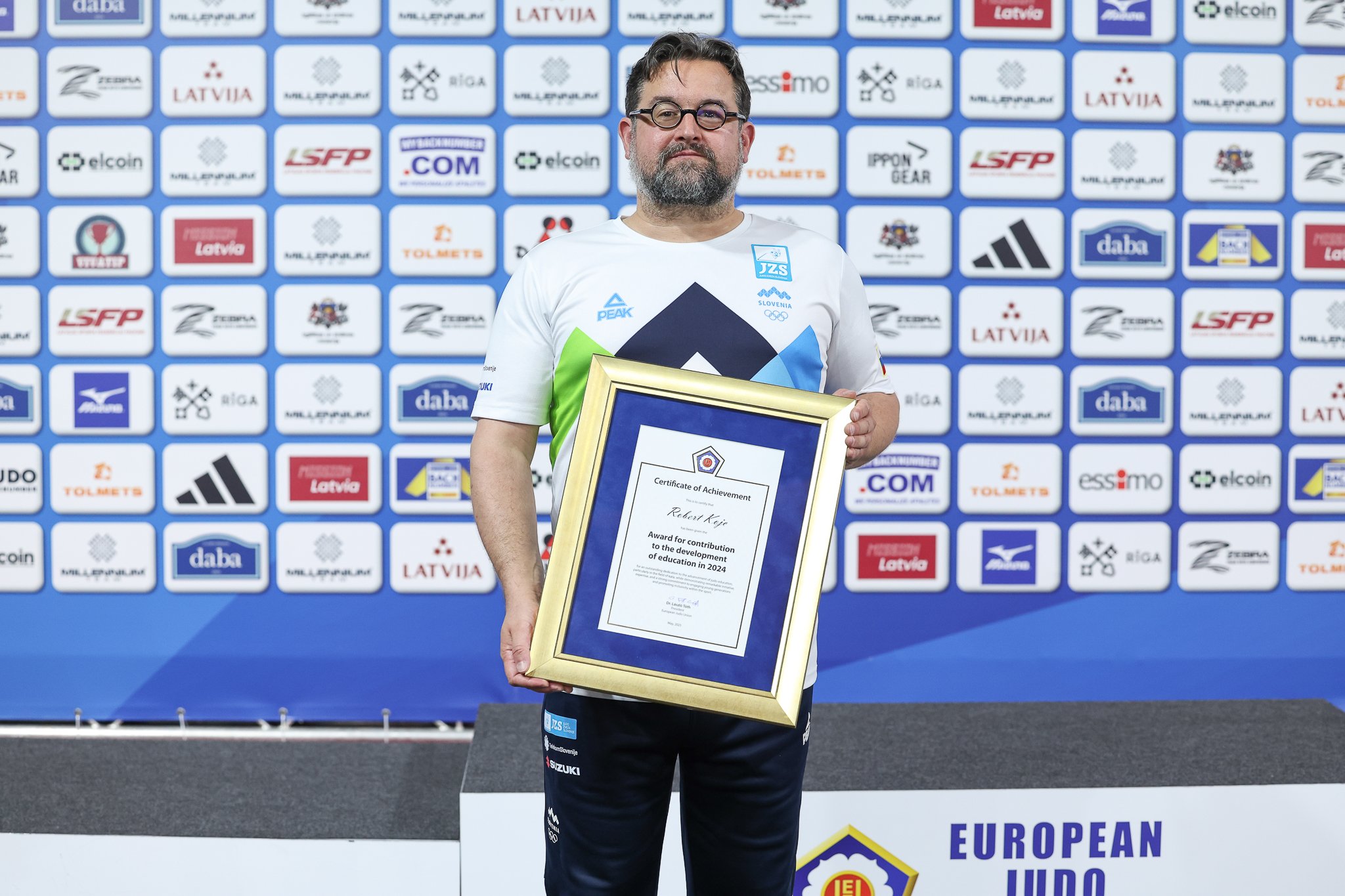 Robert Kojc Awarded for Development of Education