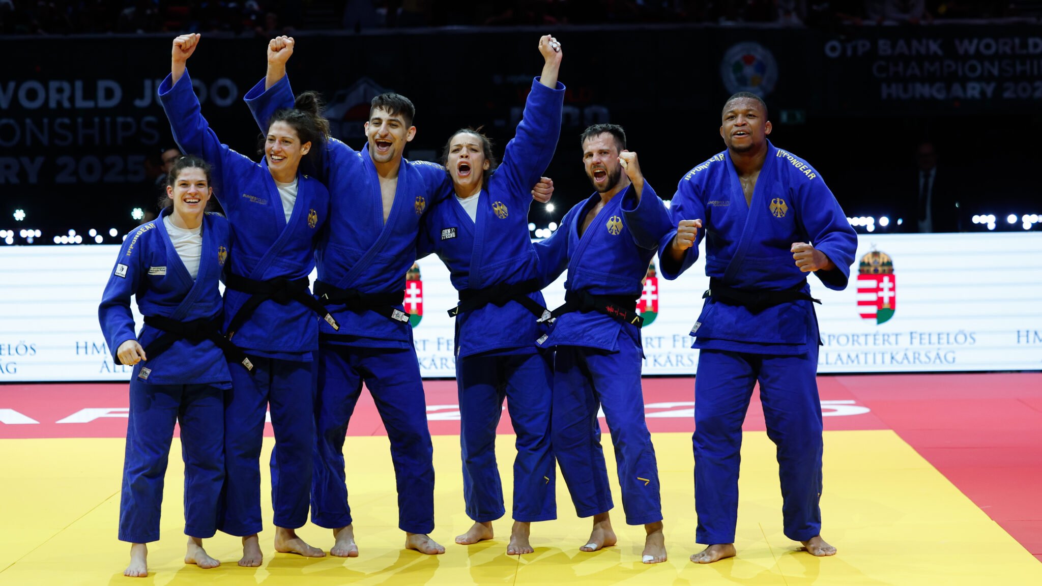 Auf Gehts! World Bronze For Germany!