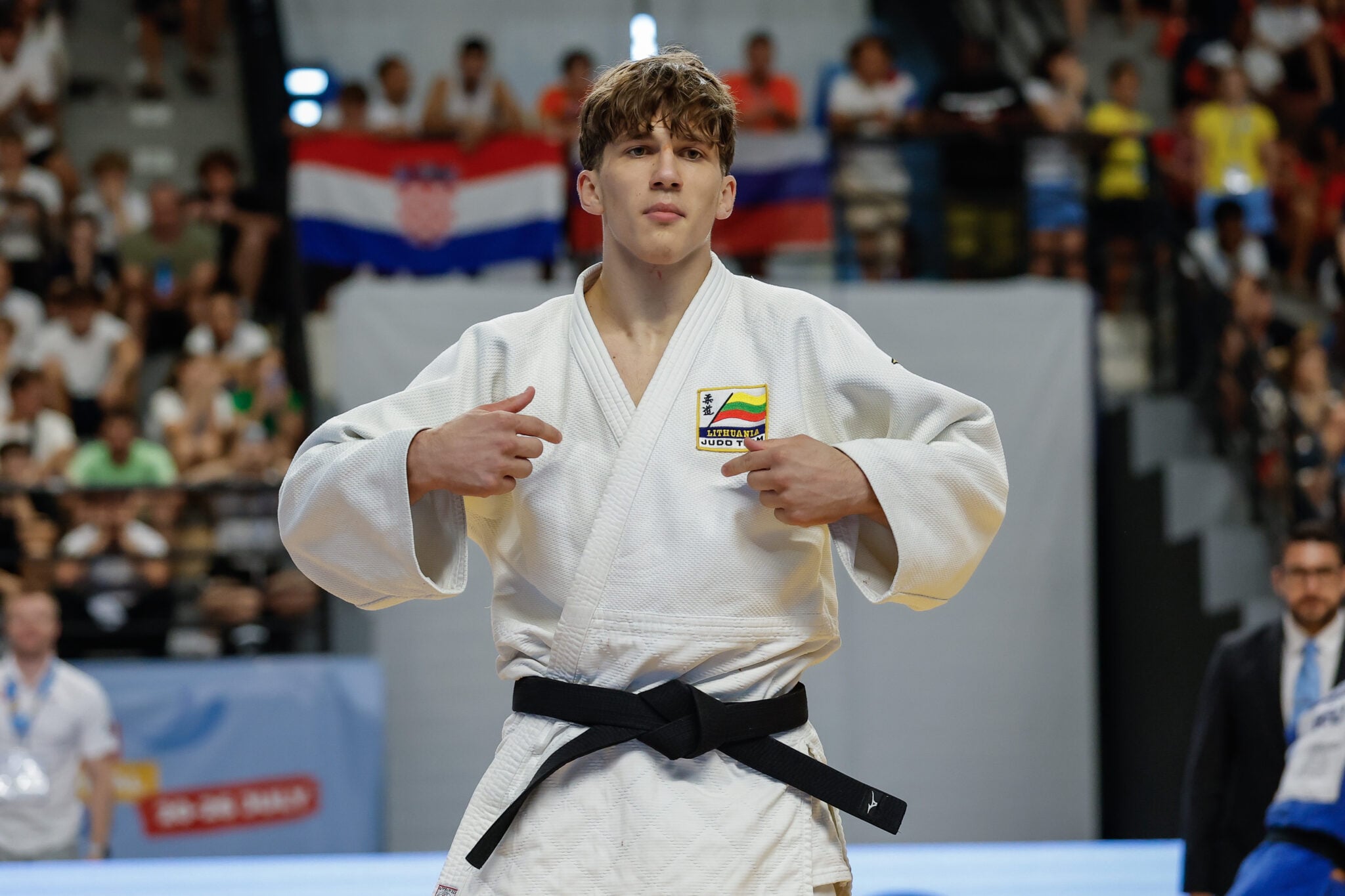 World Titles Are Up For Grabs