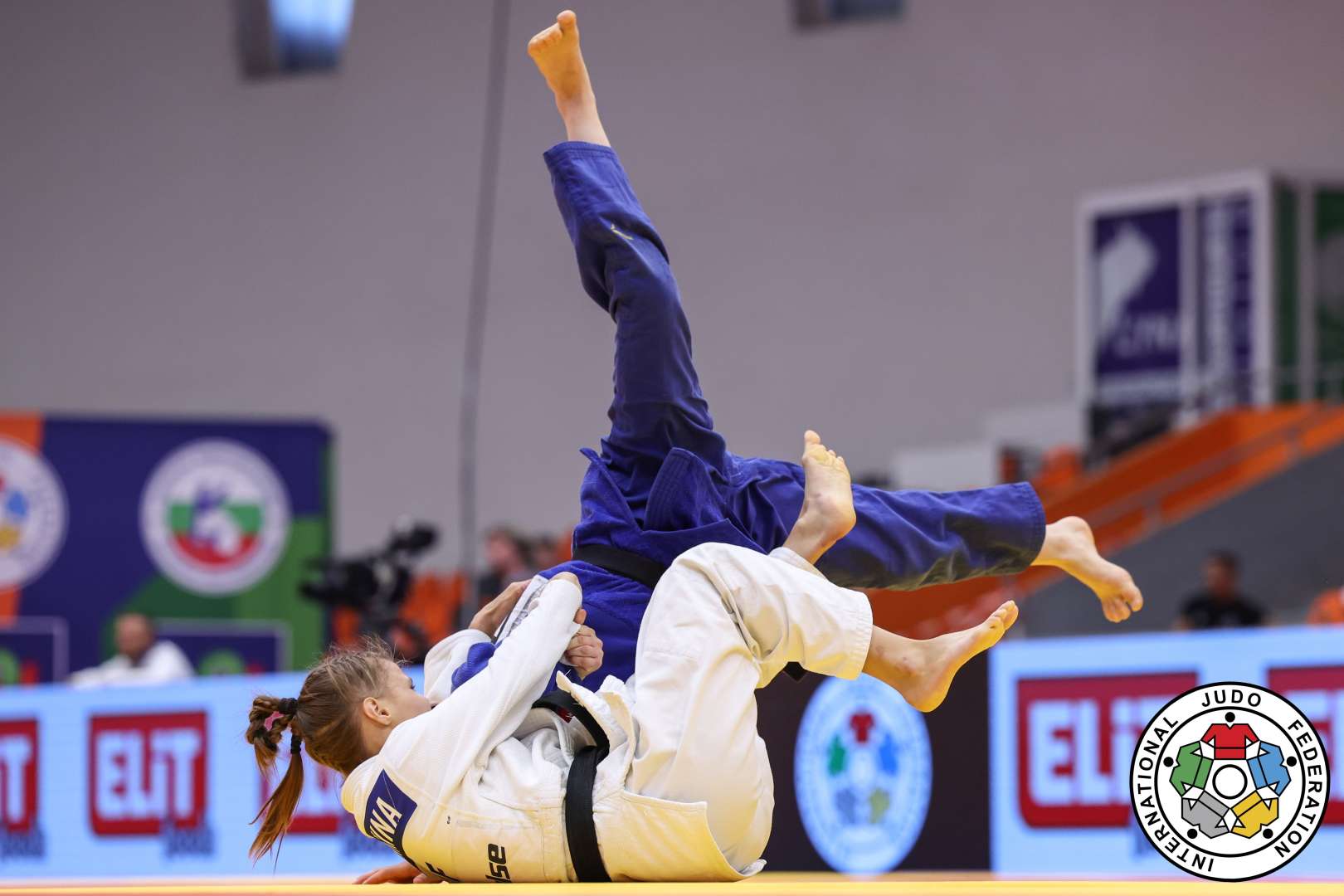 Nine Medals for Europe on Opening Day in Sofia
