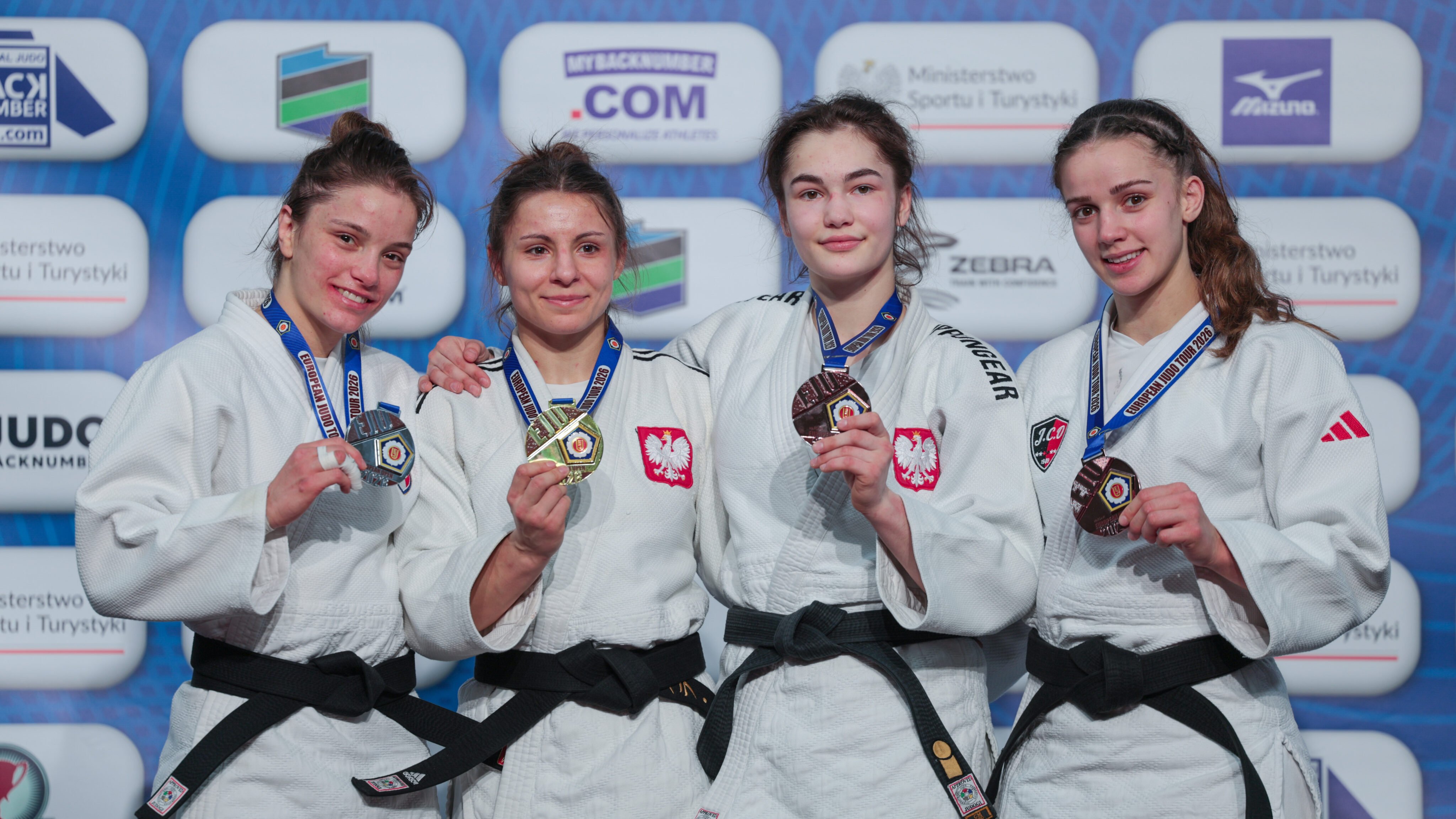 Podium -52kg category
