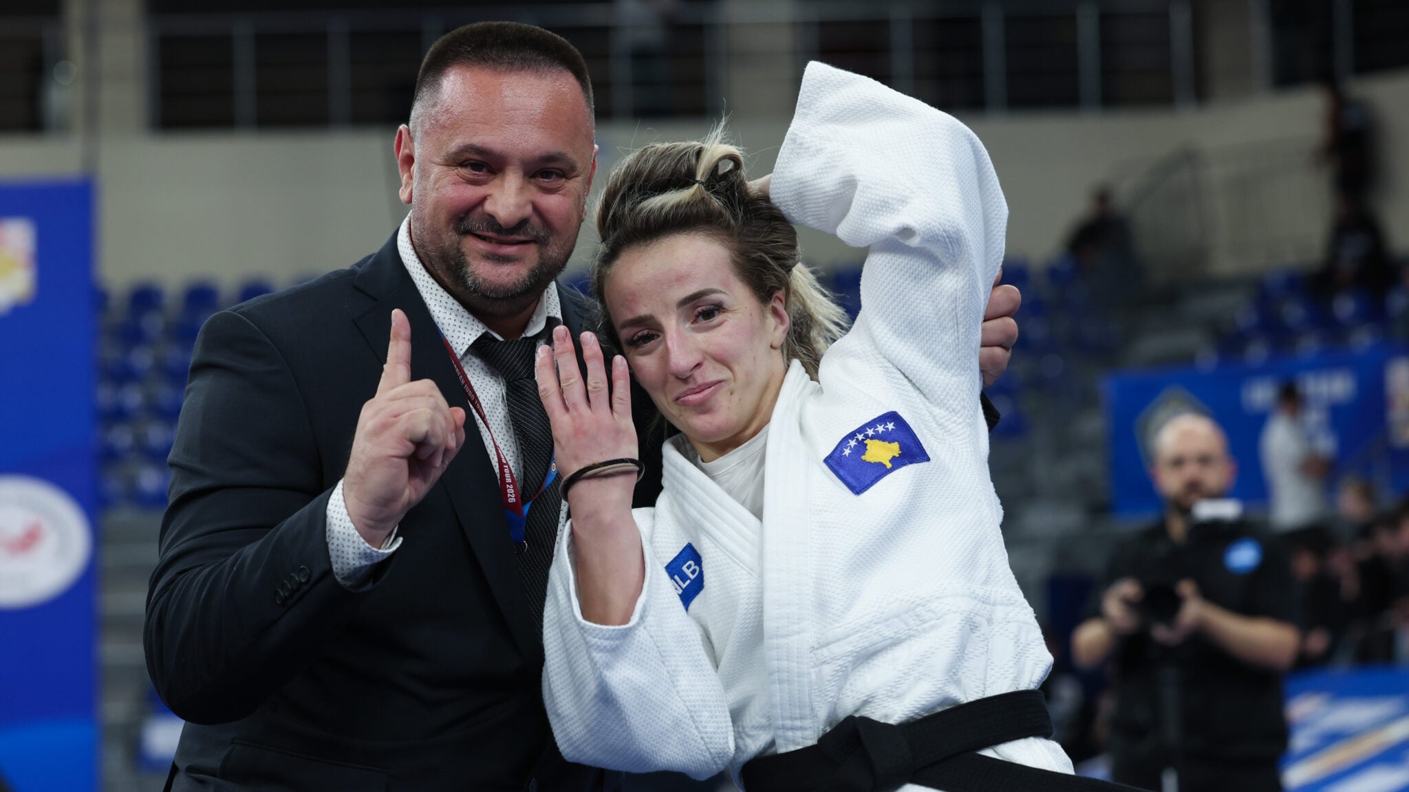 -52 kg: Krasniqi Stays on Top